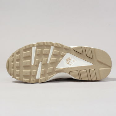 Кецове и обувки Nike WMNS Air Huarache Run Premium Бежово | 683818-201, 4