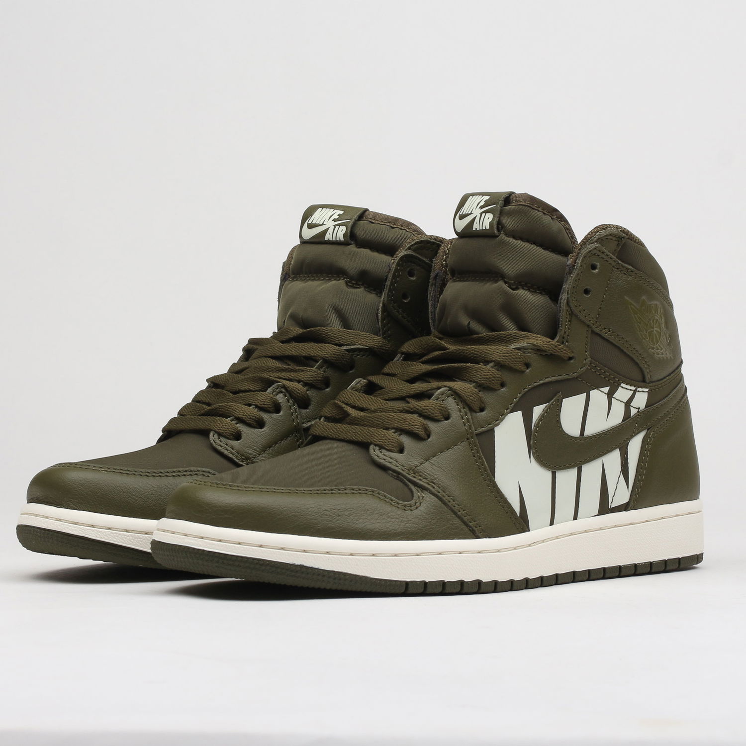 Кецове и обувки Jordan Air Jordan 1 High OG "Olive Canvas" Зелено | 555088-300, 0