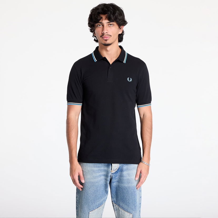 Тениска Fred Perry T-shirt The Twin Tipped Shirt Black/ Ecru/ Soft blue M Черно | M3600 X05