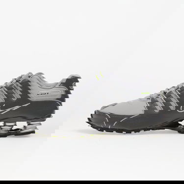 Кецове и обувки Nike Shox NZ EUR 44.5 Сиво | 378341-009, 0