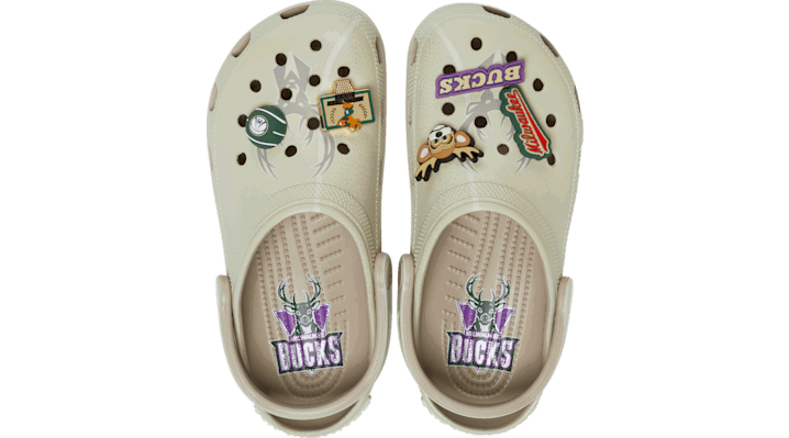 Кецове и обувки Crocs NBA Bucks Elevated Classic Clogs Бежово | 210252-90H