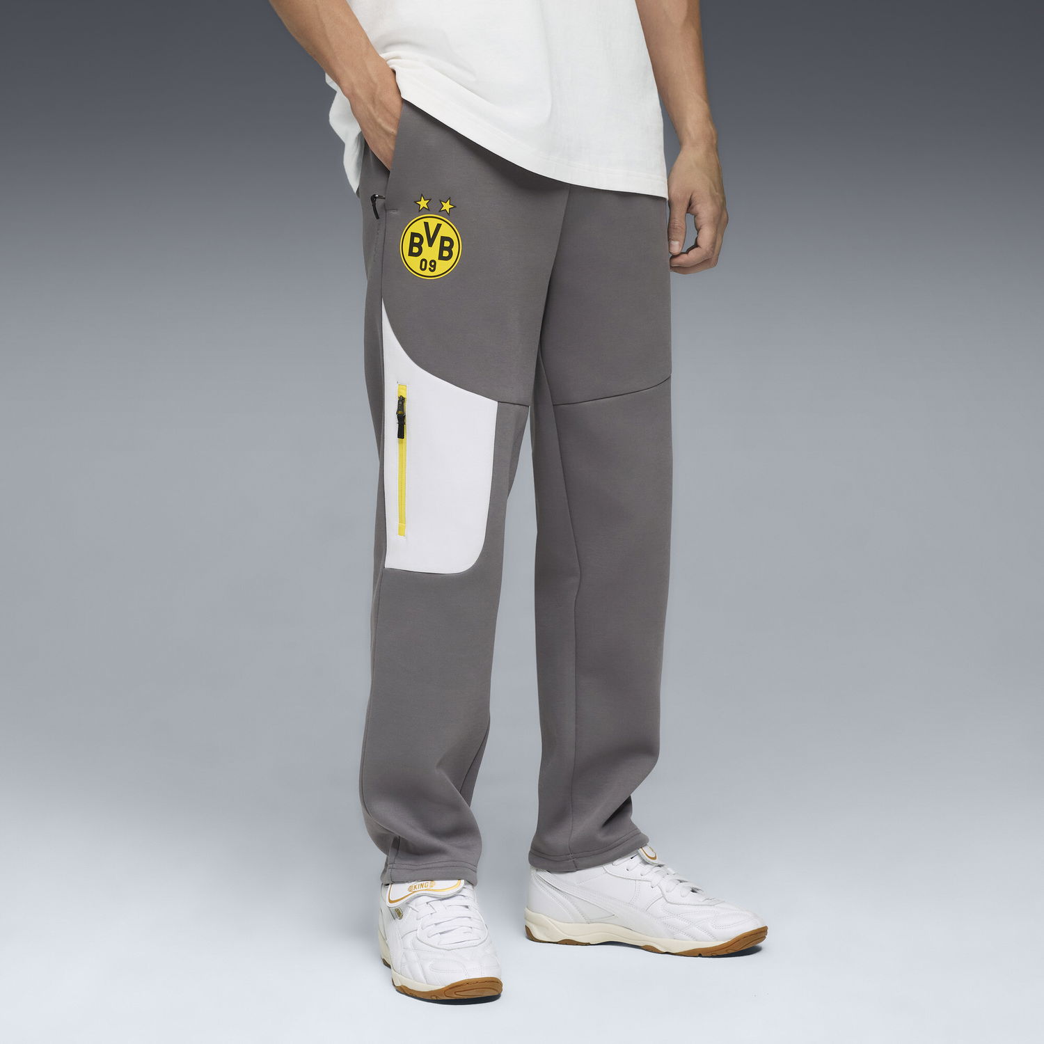 Спортни панталони Puma Borussia Dortmund PUMATECH Men's Track Pants Сиво | 781700_21, 1