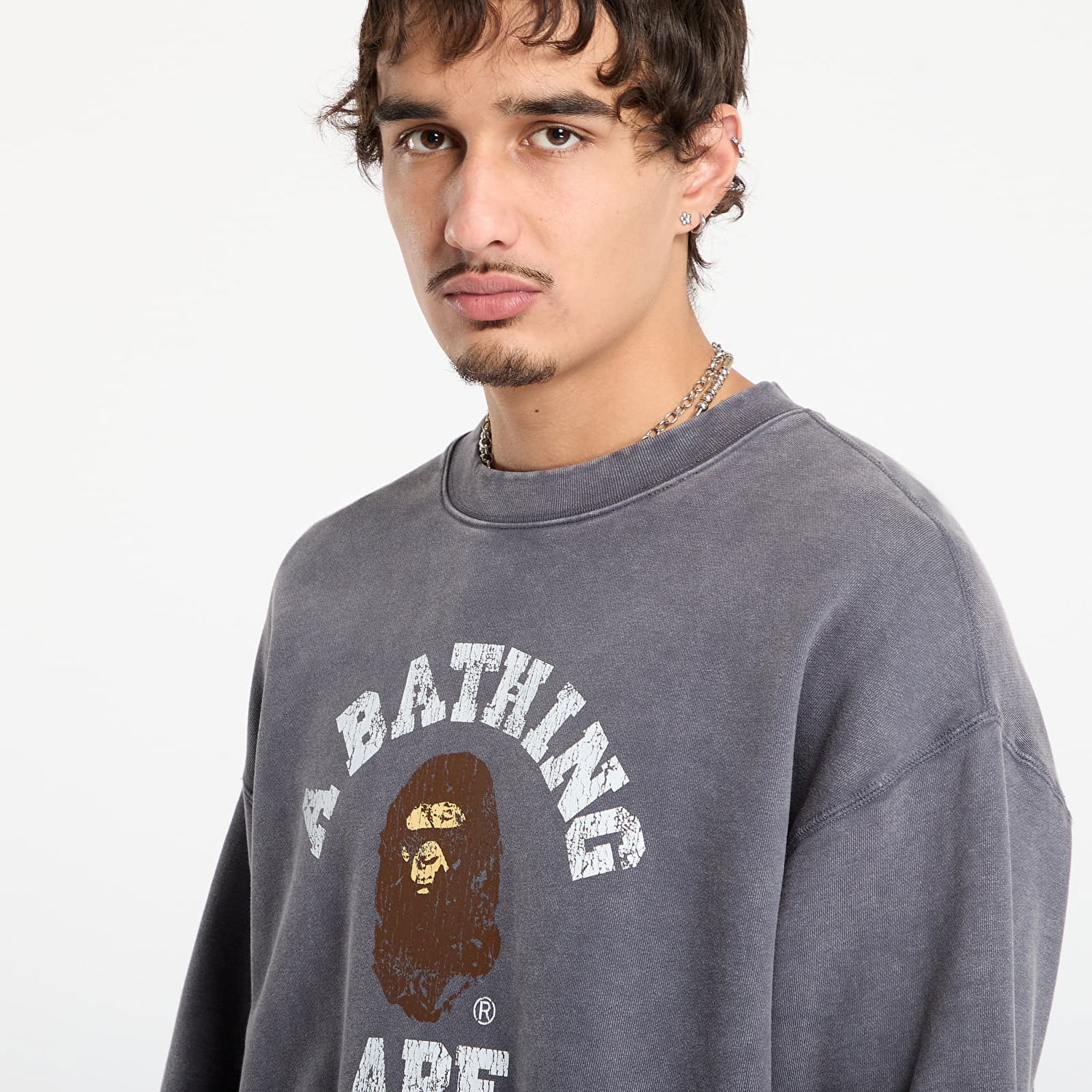 Суитчър BAPE Garment Dye College Relaxed Fit Crewneck Sweatshirt Сиво | 001SWL801308MCHA, 1