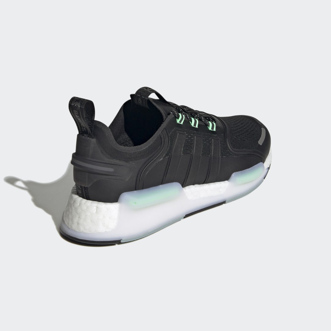 Кецове и обувки adidas Originals NMD_R1 V3 Черно | GX2084, 1