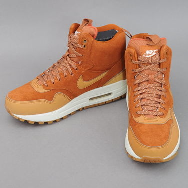 Кецове и обувки Nike WMNS Air Max 1 Mid Sneakerboot Оранжево
 | 685267-200, 2