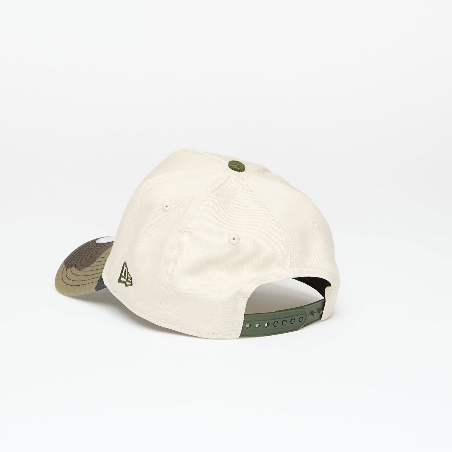 Шапка с козирка New Era New Era Camo Patch 9FORTY E-Frame Adjustable Cap Многоцветен | 60758981, 1