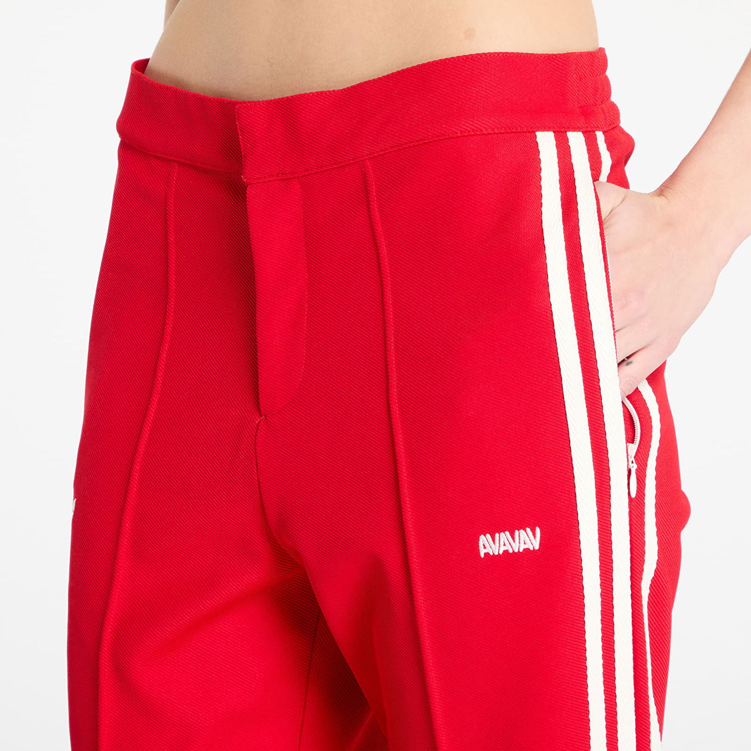 Спортни панталони adidas Originals AVAVAV x Adicolor Track Pants Better Scarlet Червено | JG1425, 1