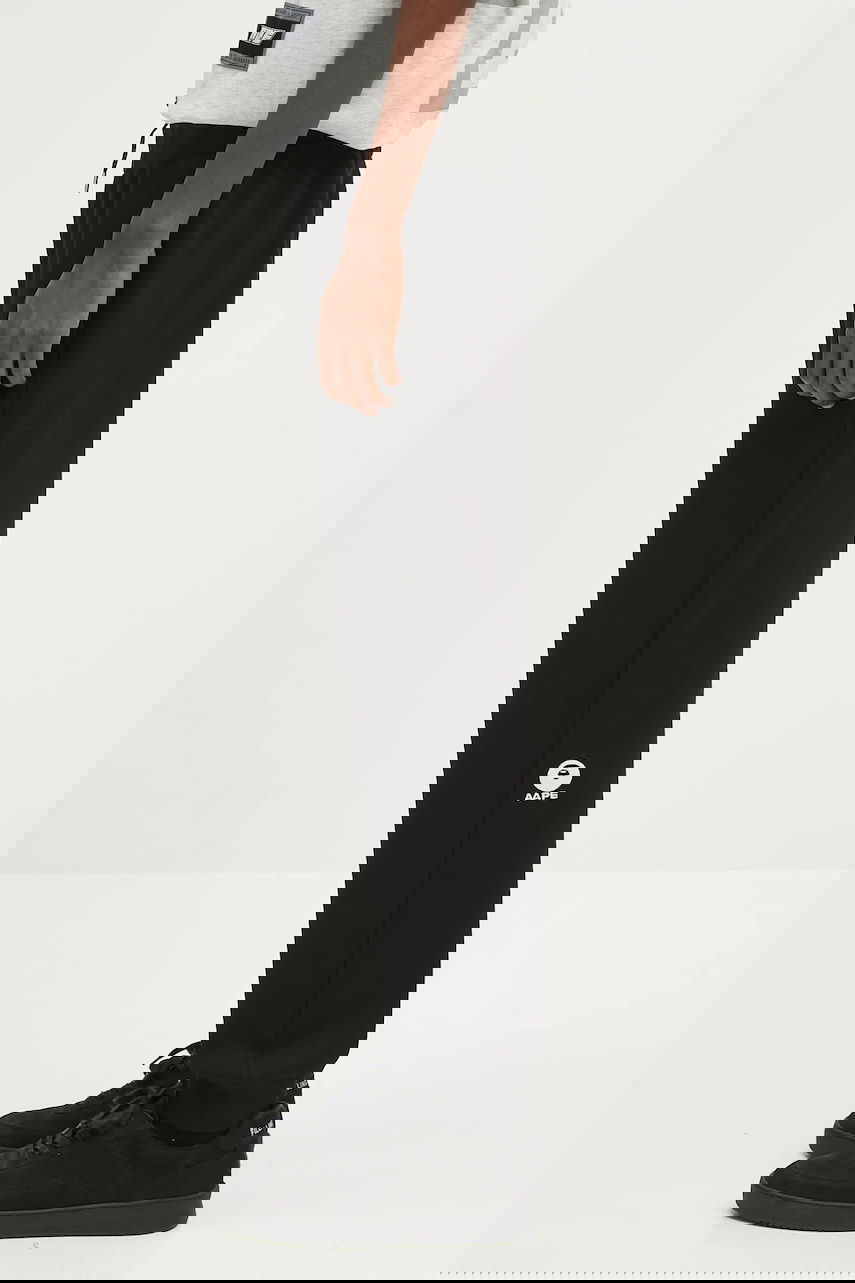 Спортни панталони AAPE by A Bathing Ape Main Sweat Graphic Print Drawstring Sweatpants Черно | AAPPTMB637XXN, 1