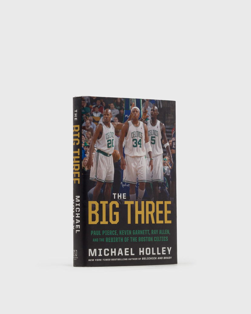 Книга и списание gestalten The Big Three: Paul Pierce, Kevin Garnett, Ray Allen, And The Rebirth Of The Boston Celtics Book Черно | 9780316489942