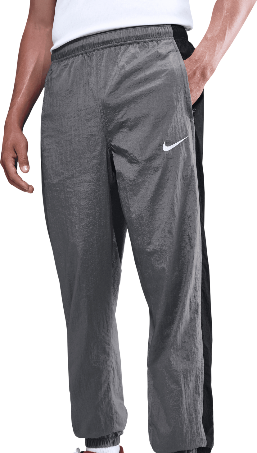 Спортни панталони Nike Total 90 Repel Woven Track Pants Сиво | hq3393-064
