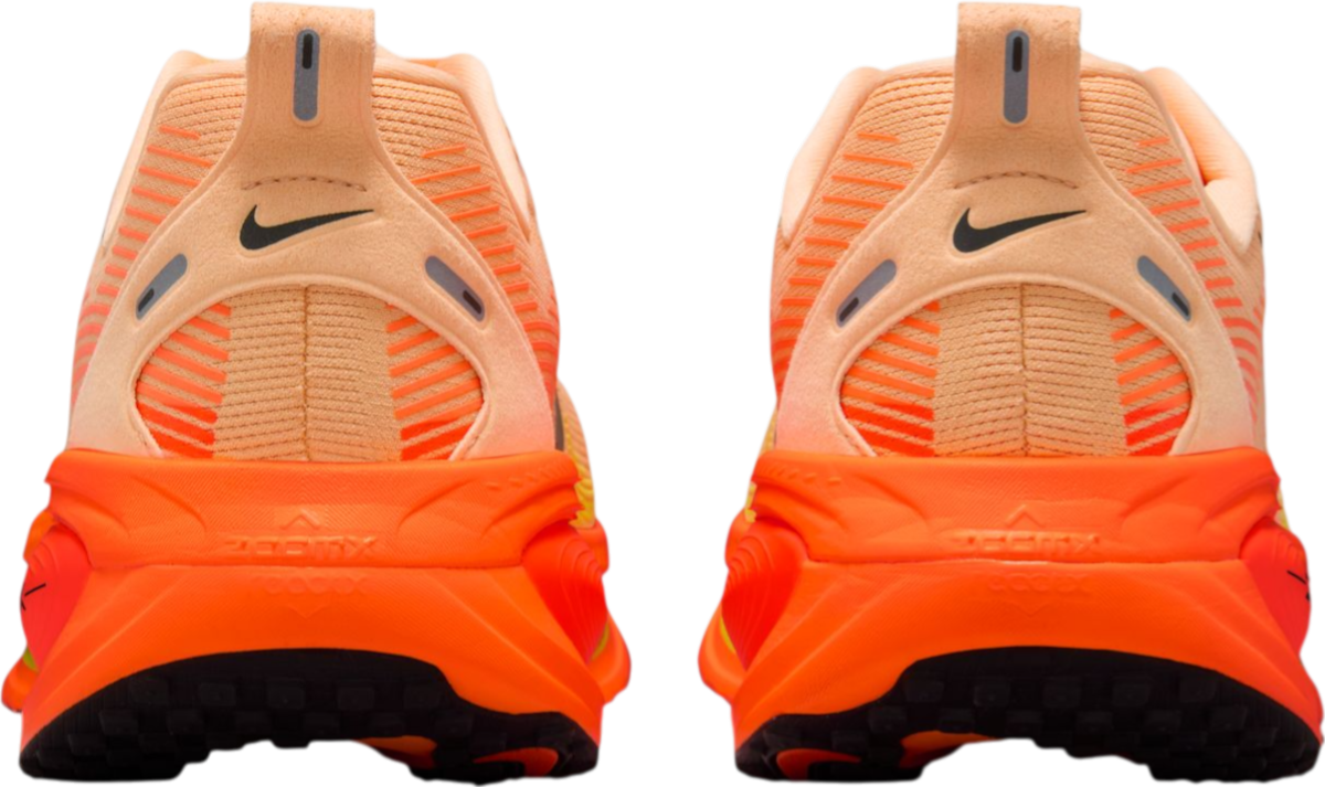 Кецове и обувки Nike Vomero 18 Оранжево
 | hm6803-700, 1