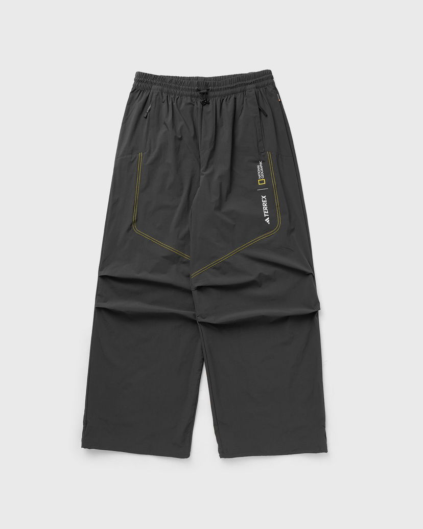 Панталони adidas Originals National Geographic A.R. Woven Pants Черно | KC2339