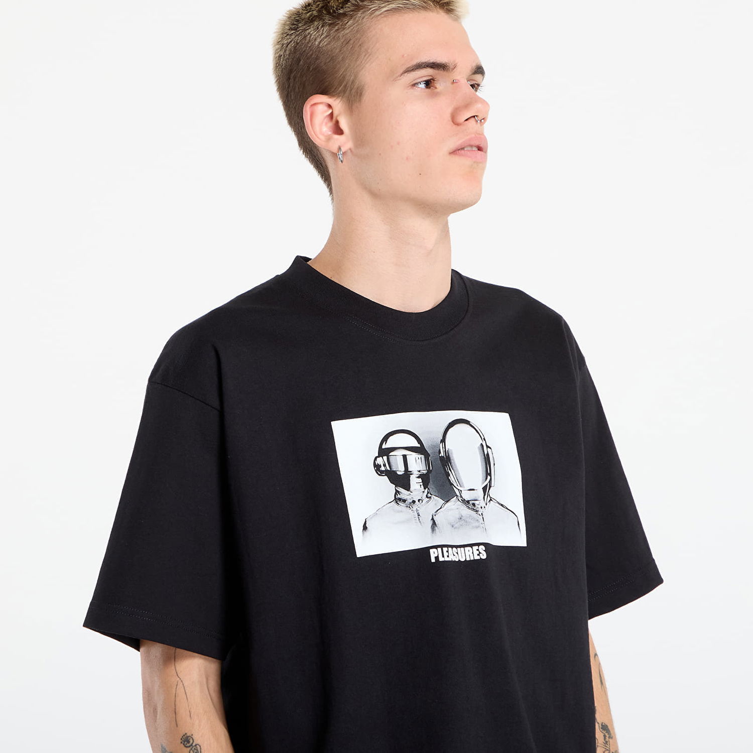 Тениска Pleasures PLEASURES Inverted Graphic T-Shirt Черно | P25DP017-BLACK, 1