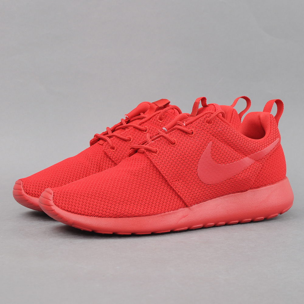 Кецове и обувки Nike Roshe One Червено | 511881-666, 0