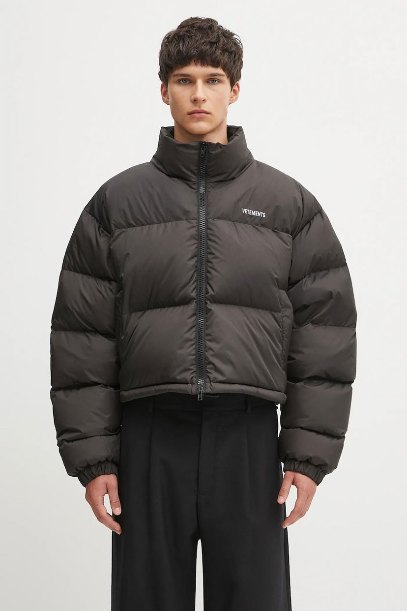Пухо яке VETEMENTS VETEMENTS Iconic Boxy Puffer Jacket Черно | UH76PU200BW
