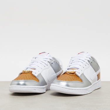 Кецове и обувки Nike Dunk Low SE "Gold & Silver" Металик | DH4403-700, 3