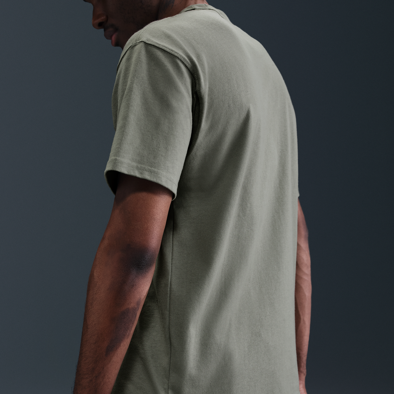 Тениска Nike Nike Sportswear Premium Essentials T-Shirt Зелено | DO7392-320, 1