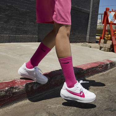 Кецове и обувки Nike Air Force 1 PLT.AF.ORM Бяло | FJ2986-100, 3