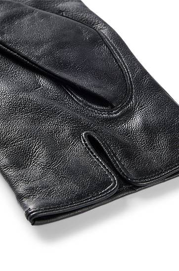 Ръкавици BOSS Touchscreen-Friendly Leather Gloves with Metallic Logo Lettering Черно | 50526681, 1