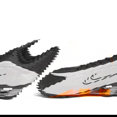 Кецове и обувки Nike Shox R4, Size UK 10 Оранжево
 | HQ1988-003, 0