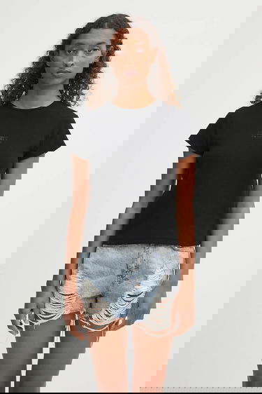 Тениска Maison Margiela MM6 Maison Margiela Ribbed Short Sleeve Wool Blend T-shirt Черно | S52GC0357.M20122.900, 0