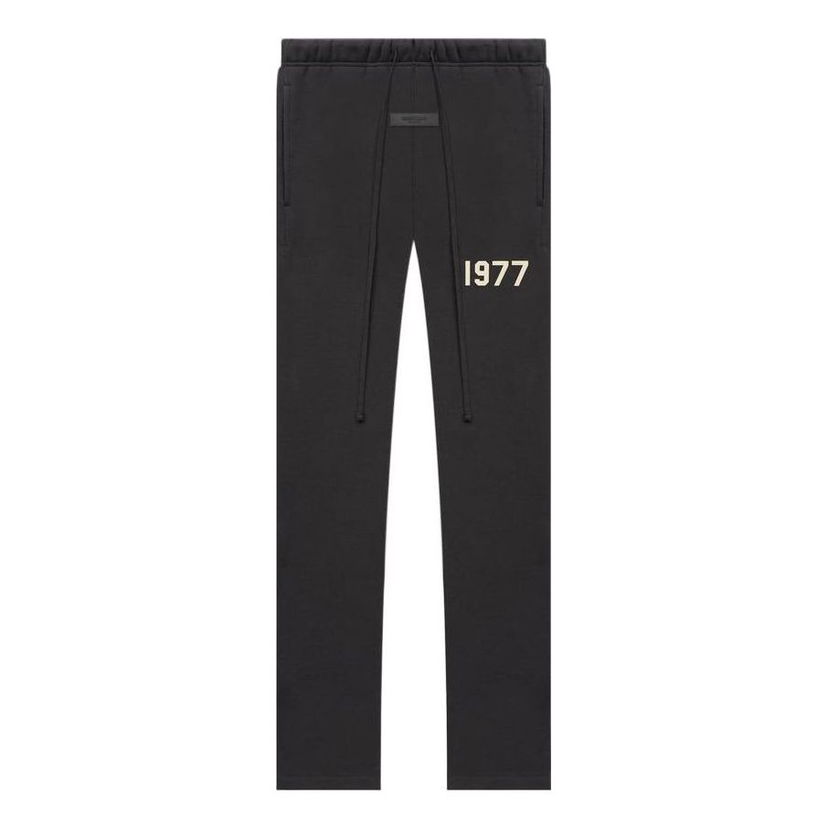 Спортни панталони Fear of God Essentials Relaxed Sweatpants 1977 Logo Черно | FOG-SS22-167