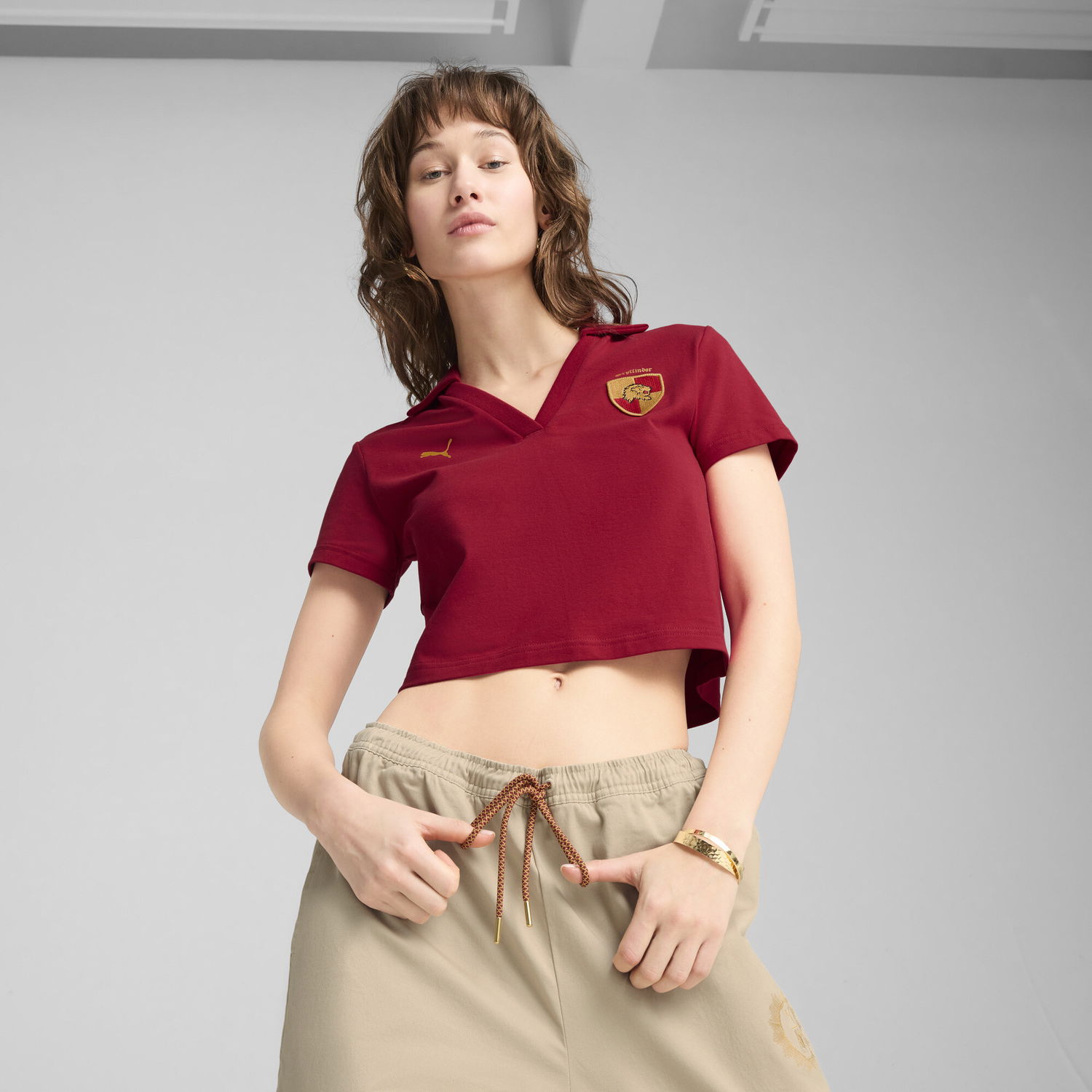 Съкратен топ Puma PUMA x HARRY POTTER Women's Cropped Polo Shirt Червено | 630097_13, 0