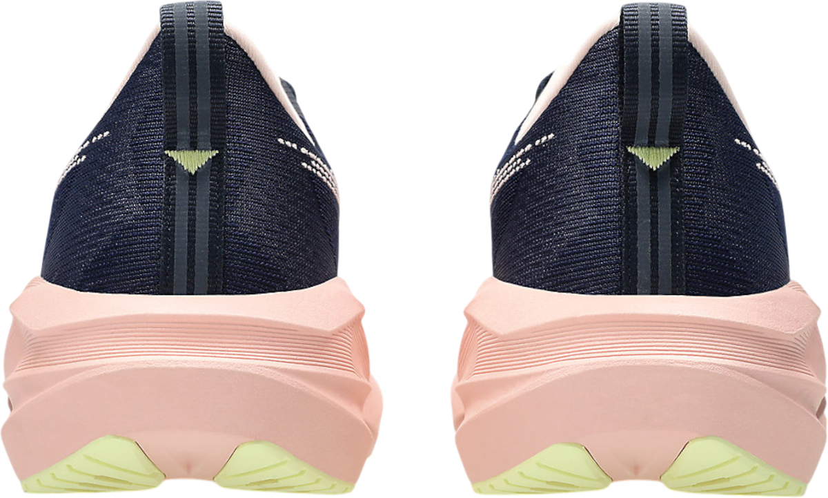 Кецове и обувки Asics NOVABLAST 5 Розово | 1012b765-400, 1
