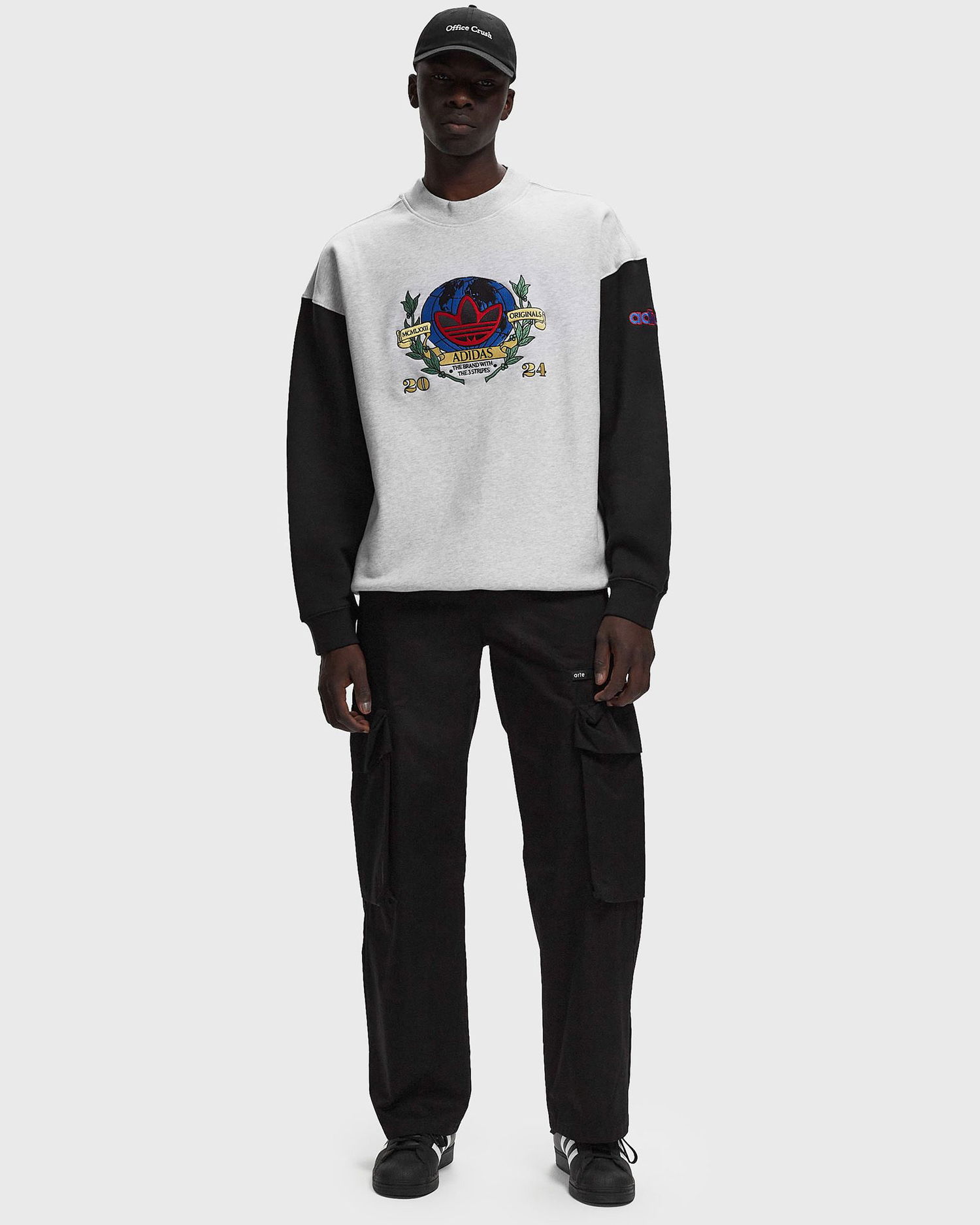 Суитчър adidas Originals Adidas OLPC CREWNECK men Sweatshirts grey Сиво | IZ2553, 1