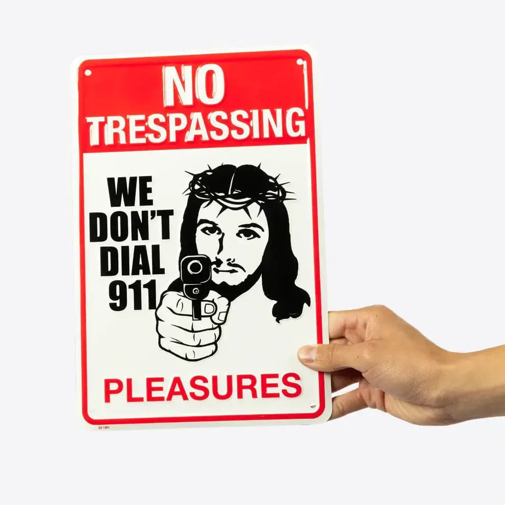 Домашен декор Pleasures Trespass Tin Sign Бяло | P24SP063 WHITE, 1