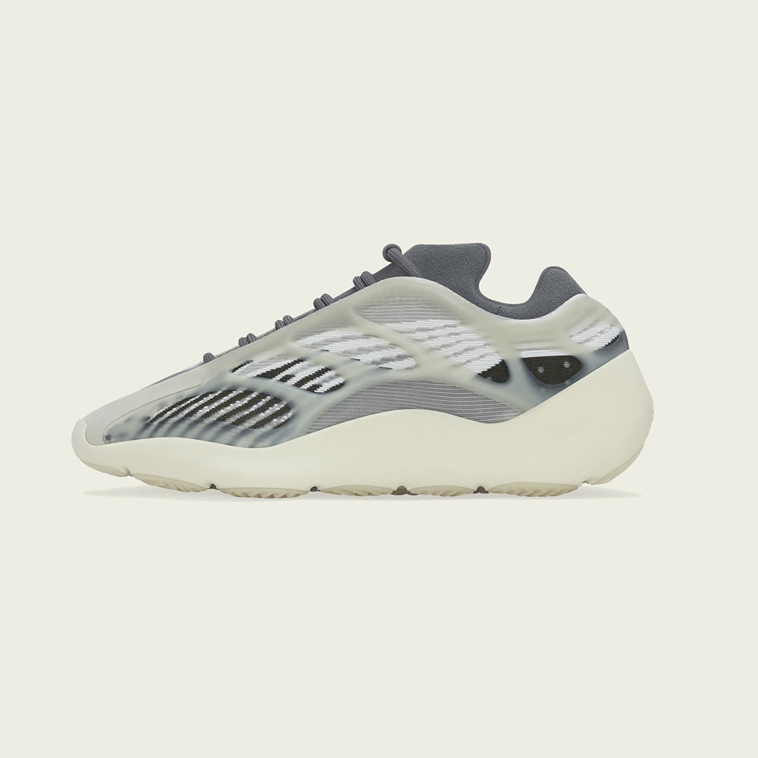 Кецове и обувки adidas Yeezy 700 V3 Сиво | ID1674, 0