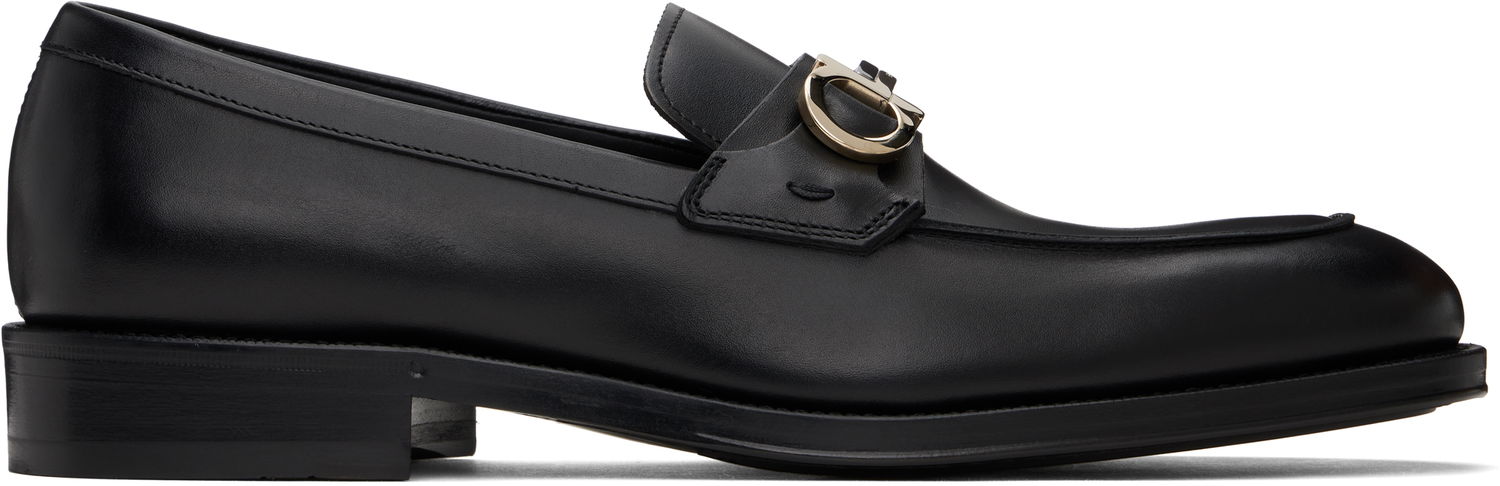 Кецове и обувки FERRAGAMO Salvatore Ferragamo Gancini Ornament Loafers Черно | 778746, 0