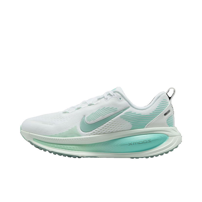 Кецове и обувки Nike Vomero 18 Бяло | hm6804-106