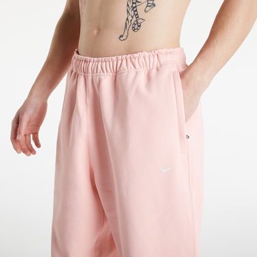 Спортни панталони Nike Solo Swoosh Fleece Pants Розово | CW5460-697, 2