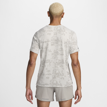 Тениска Nike Dri-FIT ADV Running Division Сиво | FZ0583-072, 1