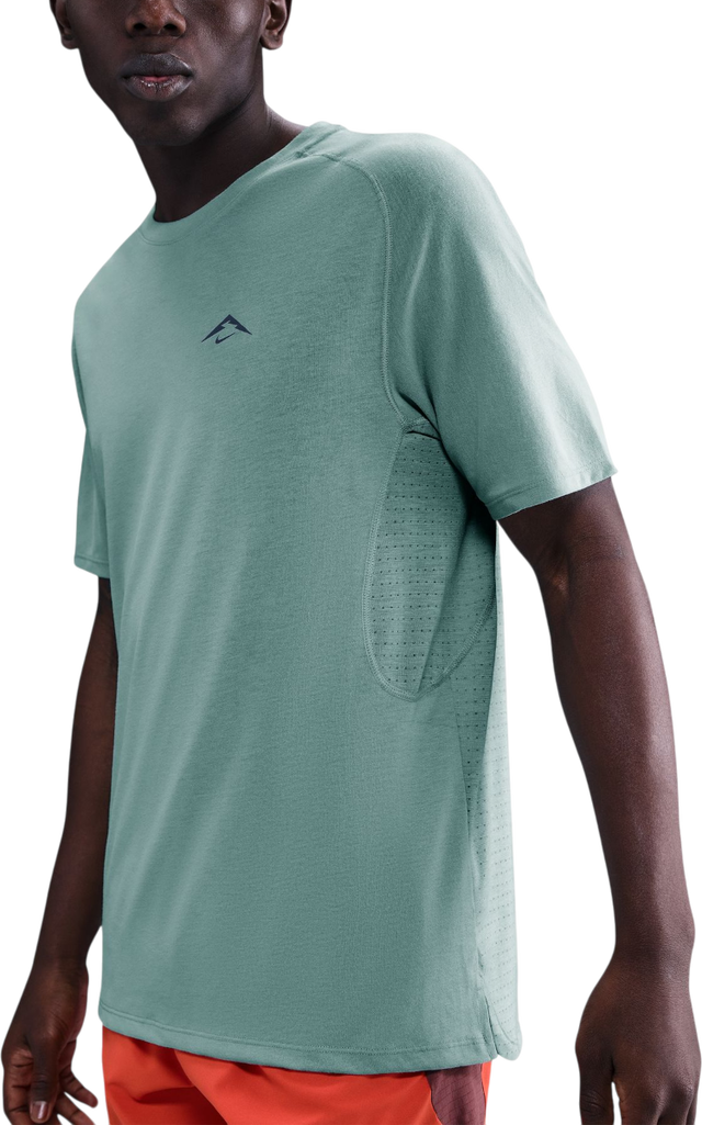 Short Sleeve T-Shirt with Perforated Panels Solar Chase