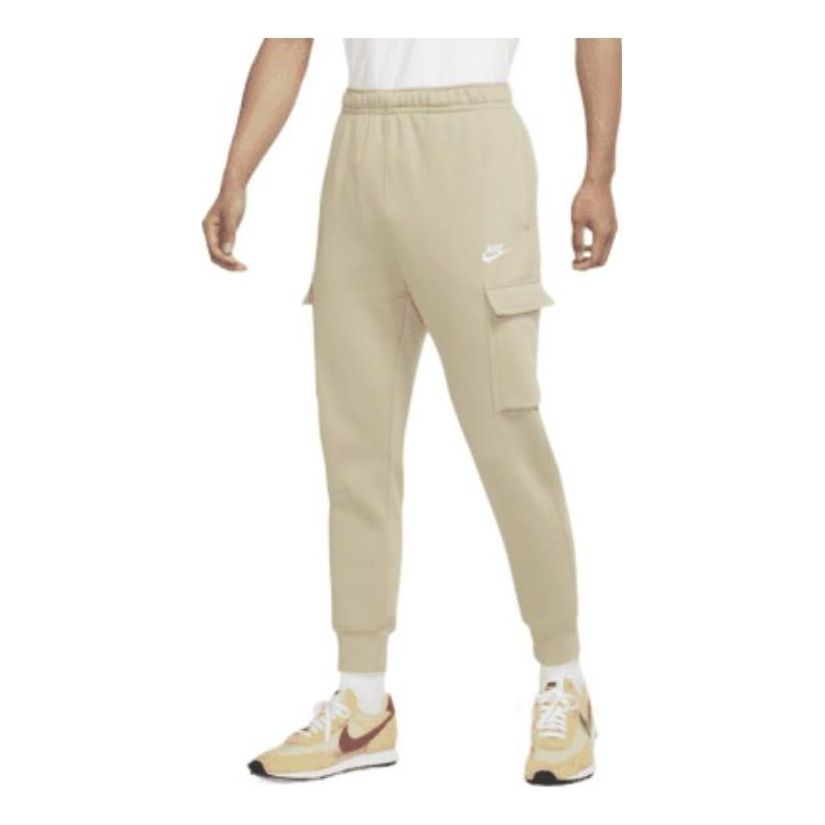 Спортни панталони Nike Sportswear Club Cargo Sweatpants Бежово | CD3130-250