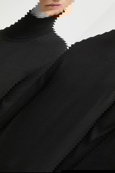 Пуловер Maison Margiela MM6 Maison Margiela Wool Turtleneck Sweater Черно | SH0HA0006.M13133.900, 3