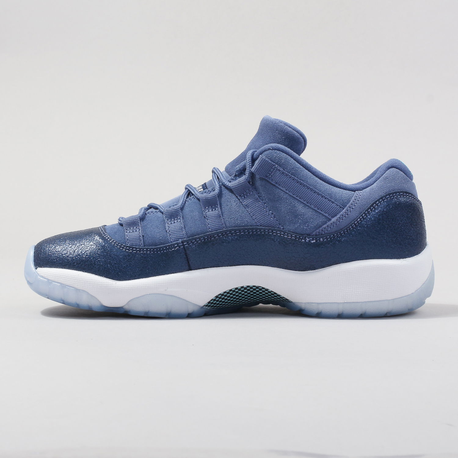 Кецове и обувки Jordan Air Jordan 11 Retro Low "Blue Moon" GS Синьо | 580521-408, 0