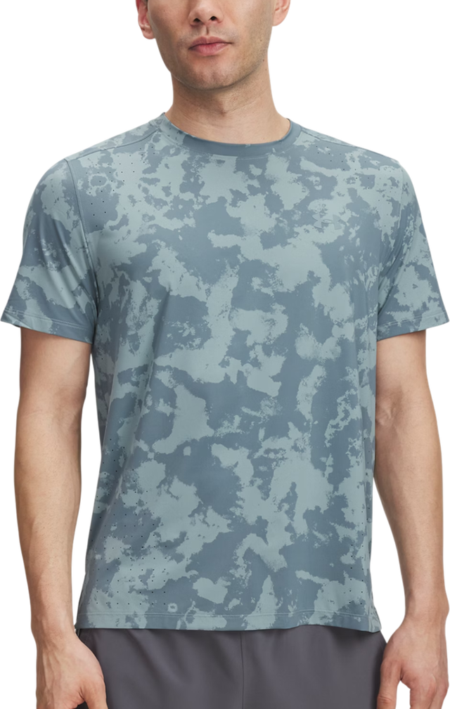LAUNCH ELITE Camo Print Performance Short Sleeve T-Shirt