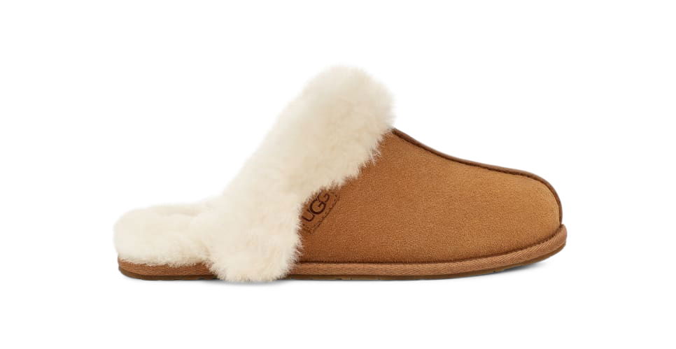Кецове и обувки UGG Scuffette II Regenerate Slipper "Chestnut" W Кафяво | 1143953-CHE, 0