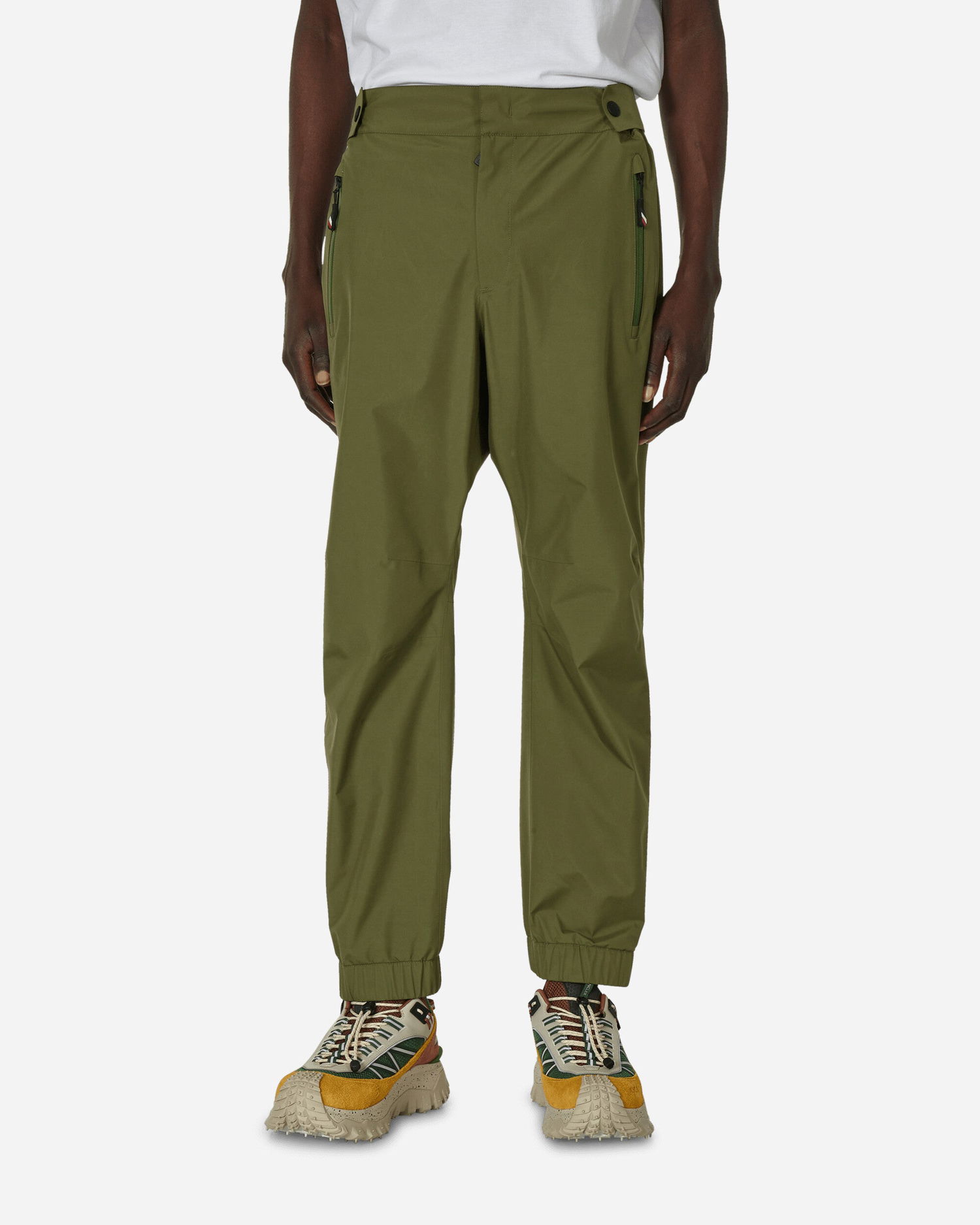 Панталони Moncler Day-Namic Trousers Зелено | J10972A0000354AL5 820, 1