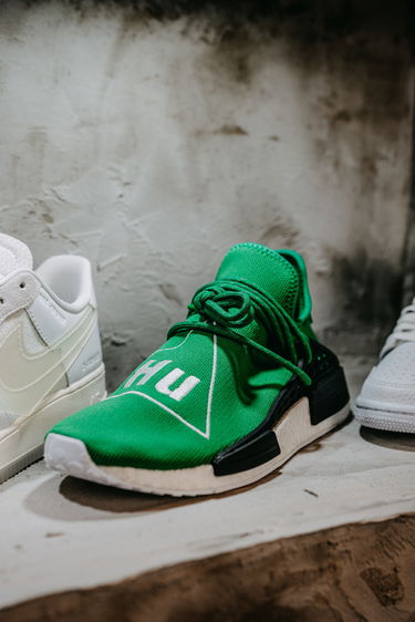 Кецове и обувки adidas Originals Pharrell x NMD Human Race Зелено | BB0620, 5