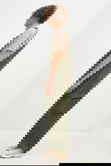 Карго панталони Carhartt WIP Cargo Bib Overall Зелено | I033752-2BR.4J, 2