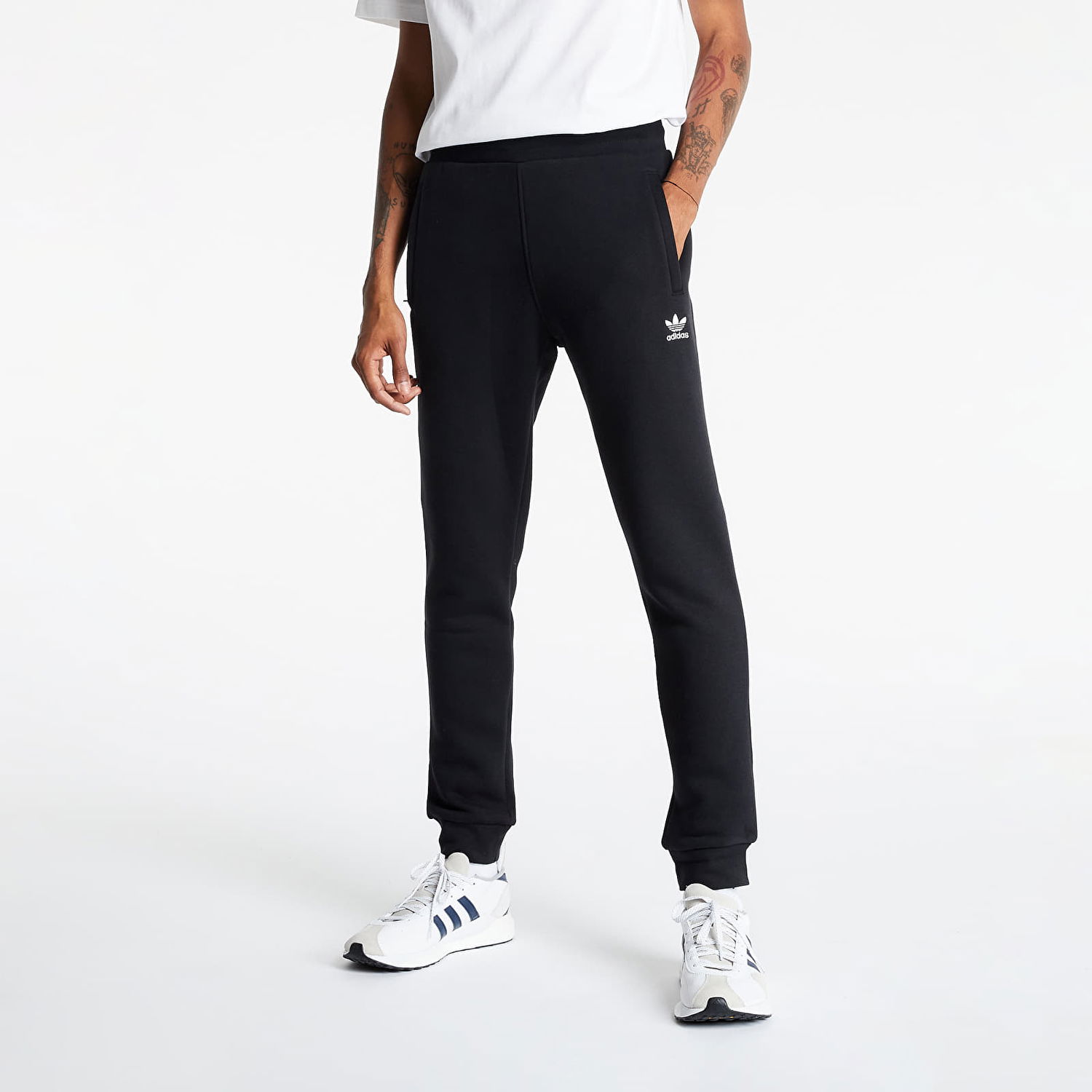 Спортни панталони adidas Performance Essentials Pants Черно | H34657, 0