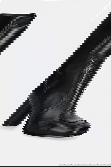 Кецове и обувки Maison Margiela MM6 Maison Margiela Leather Square Toe Heeled Ankle Boots with Padded Panel Черно | S66WU0136.P3350.T8013, 0