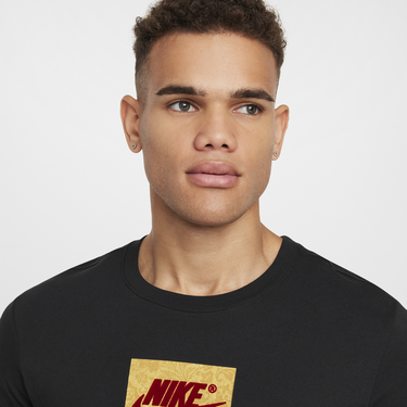 Тениска Nike Black T-Shirt with Graphic Print Черно | FZ7962-010, 2