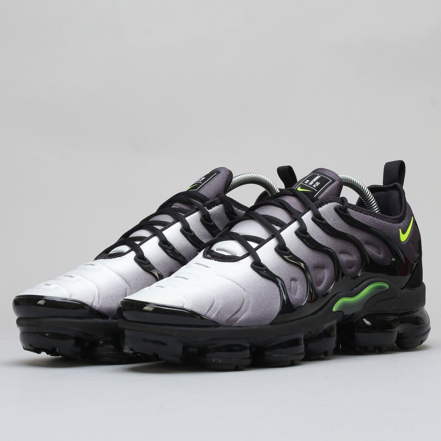 Кецове и обувки Nike Air Vapormax Plus Черно | 924453-009, 1