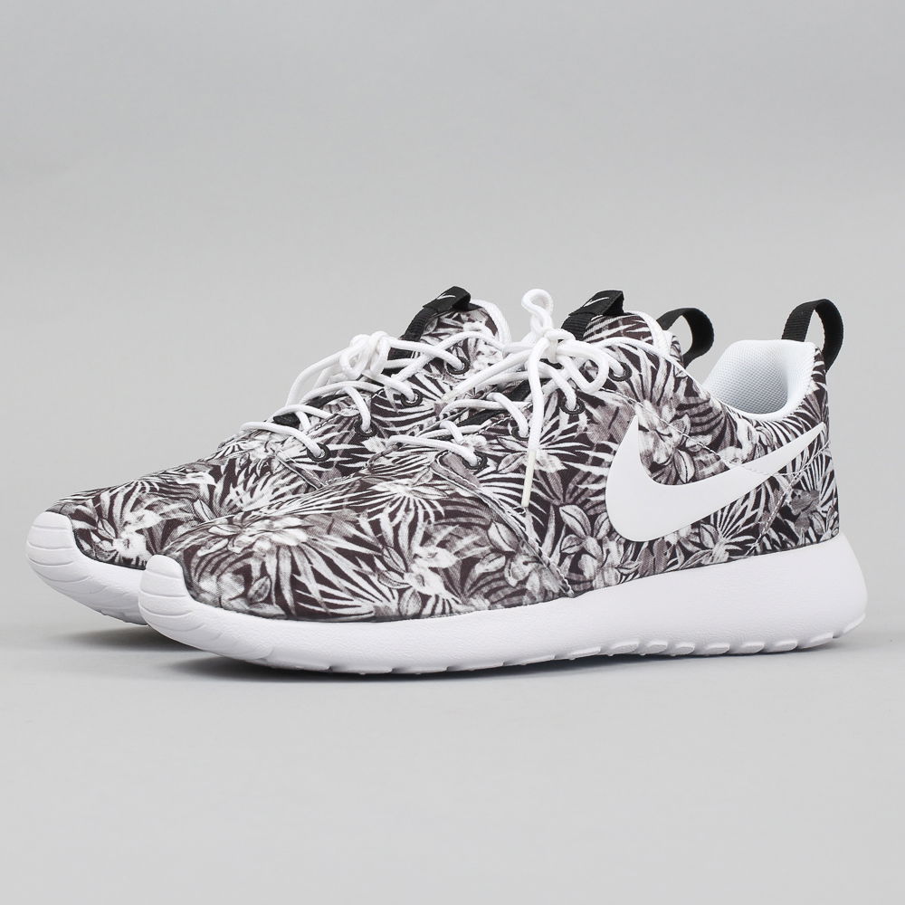 Кецове и обувки Nike Roshe One Print Premium Черно | 833620-010, 0