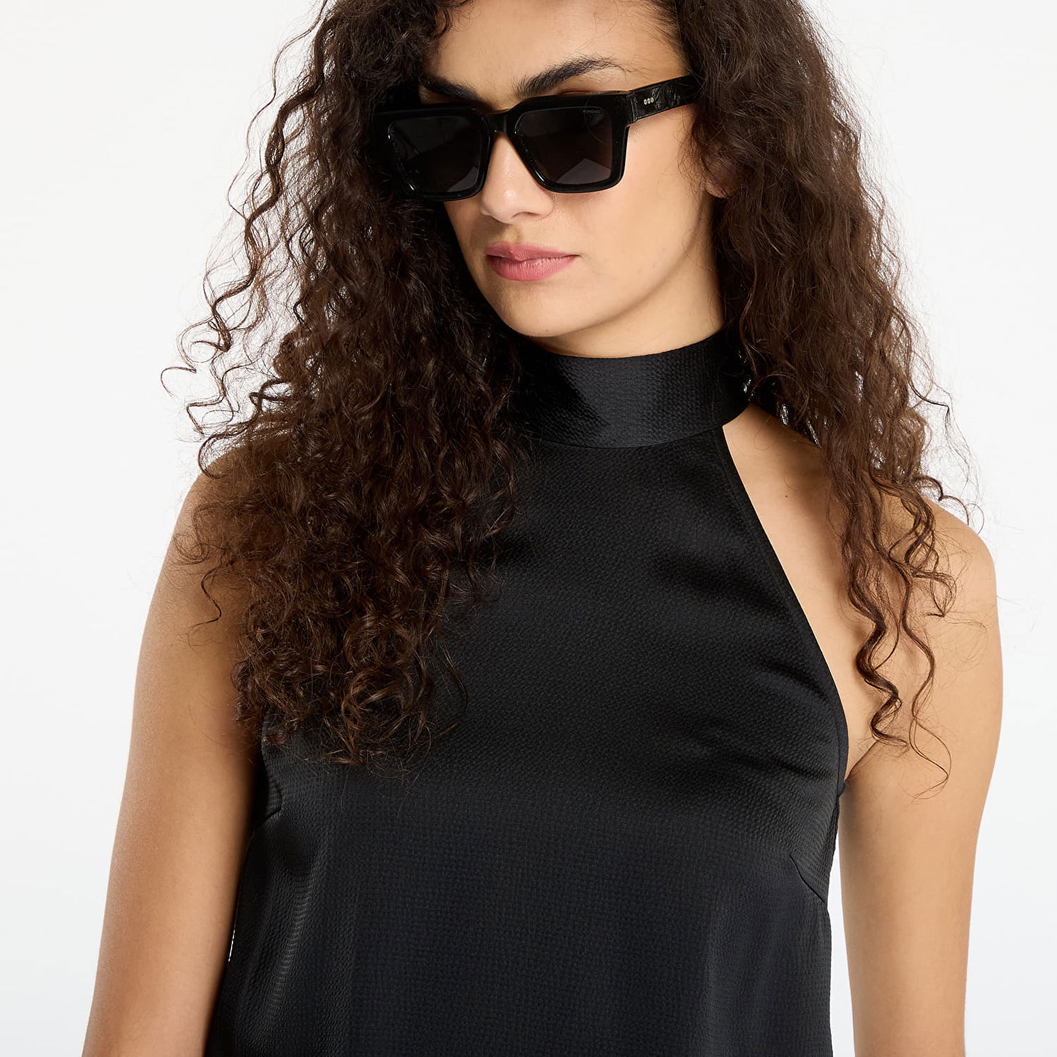 Потник Samsoe Samsoe Satin Halter Neck Top Sarheos Черно | F25400155_CLR000021, 1